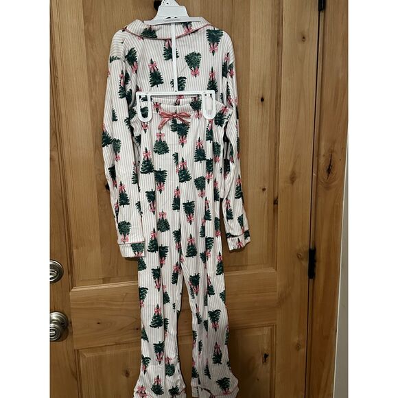 Tahari "Mama & Me" Matching Christmas Trees Pajama Set for Kids, Size 10/12 NWT - Picture 2 of 4